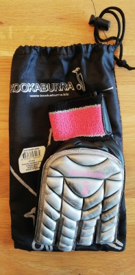 Kookaburra Protection Glove Silver/Pink